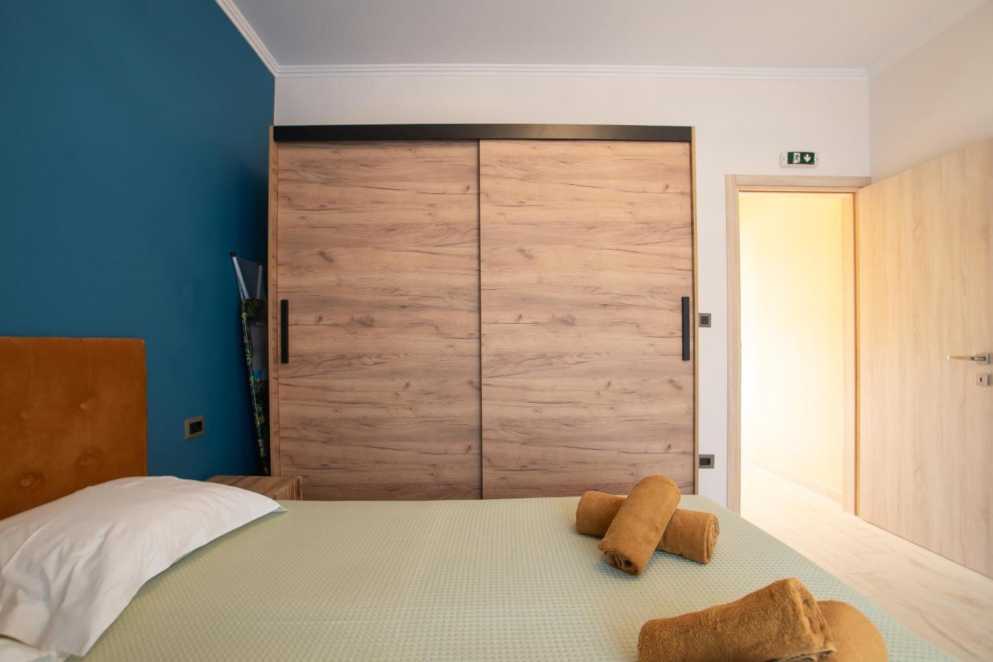 Elegance Suites プラタリア エクステリア 写真
